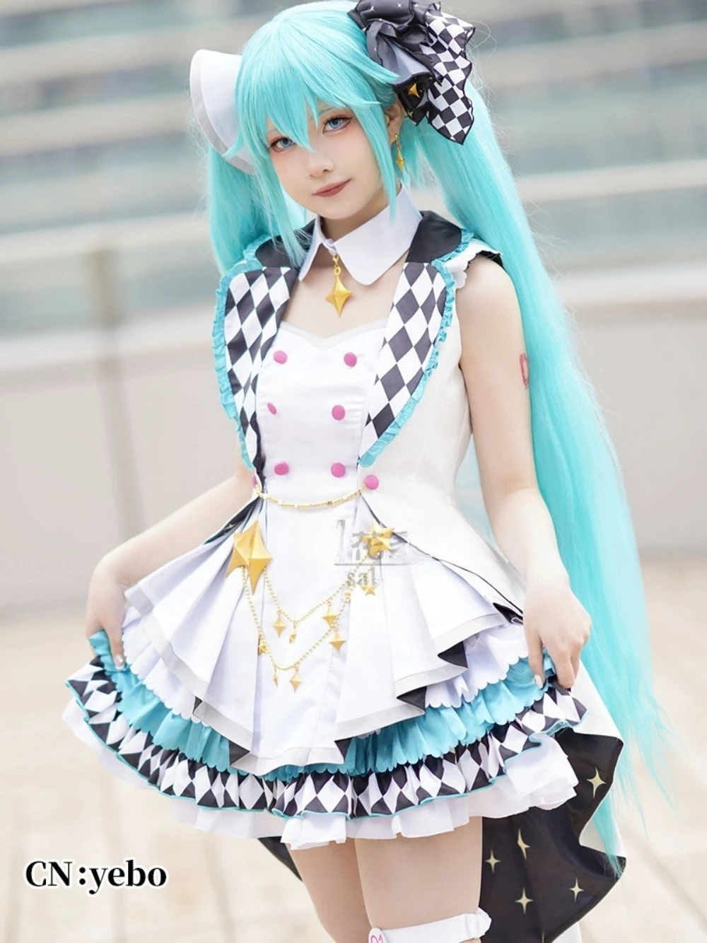 Anime Cosplay Costume Idol Performance Uniform Green Fancy Dress with Wig
Anime Cosplay Costume Idol Performance Uniform Green Fancy Dress with Wig