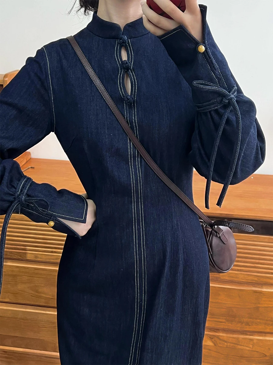 Elegant Slim Fit Denim Qipao Dress Women's Autumn New Style Stand Collar Long Sleeve High Waist Body Shaping Fashion Dress
Elegant Slim Fit Denim Qipao Dress Women's Autumn New Style Stand Collar Long Sleeve High Waist Body Shaping Fashion Dress
