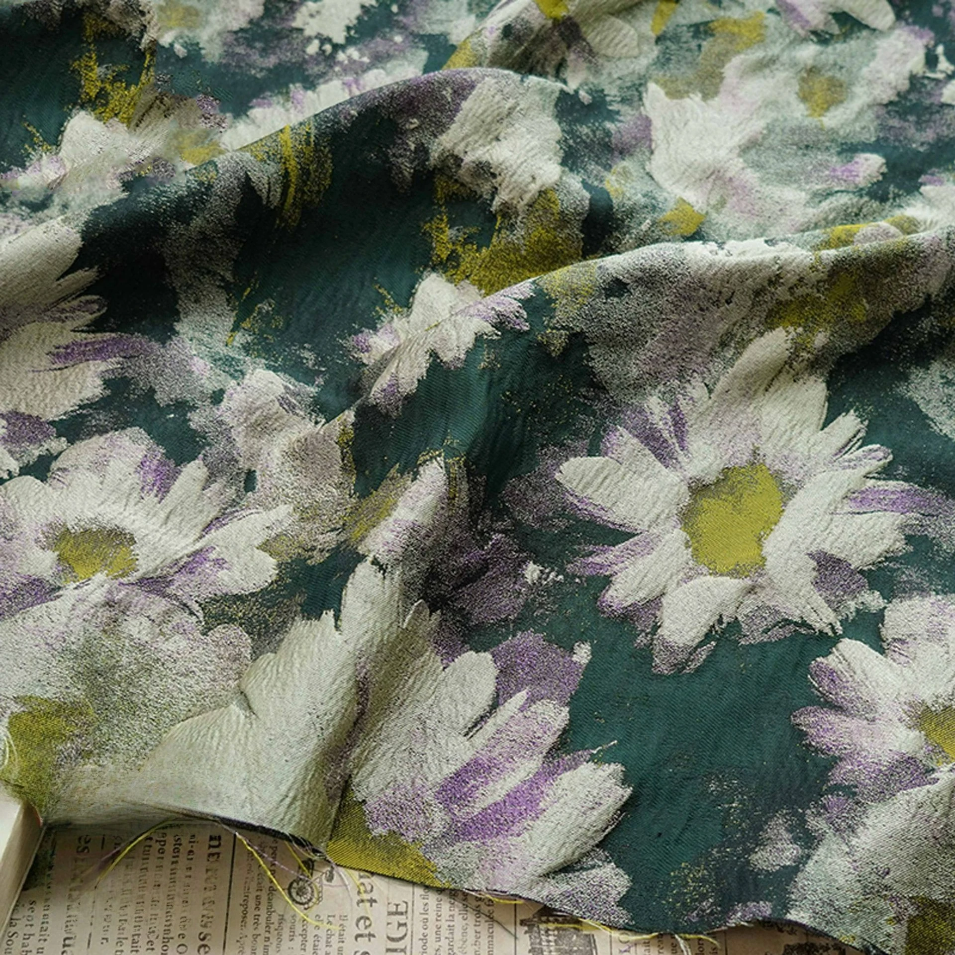 Oil Painting Style Flower Yarn Dyed Jacquard Fabric Retro Dress Vest Jacket Suitcase Decorative Sewing Cloth
Oil Painting Style Flower Yarn Dyed Jacquard Fabric Retro Dress Vest Jacket Suitcase Decorative Sewing Cloth