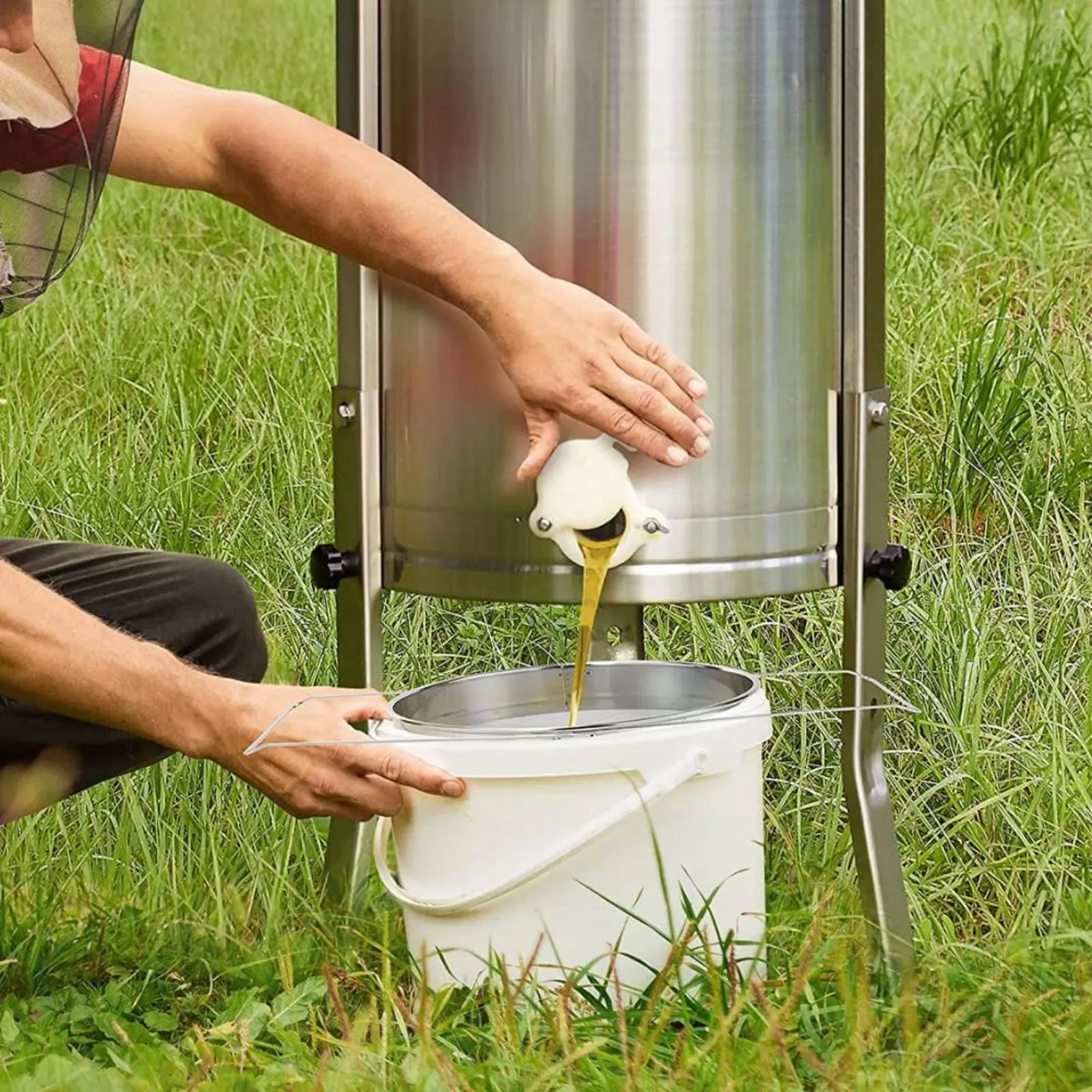 Double Tier Honey Strainer Extendable Arms Double Sieve Honey Strainer Stainless Steel Mesh Sieve Fine Filtration for Beekeepers
Double Tier Honey Strainer Extendable Arms Double Sieve Honey Strainer Stainless Steel Mesh Sieve Fine Filtration for Beekeepers