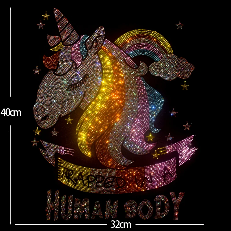 Высококачественные стразы с китайскими узорами в виде алмазных нашивок приклеиваются к свитерам, пальто и аксессуарам для одежды.
Высококачественные стразы с китайскими узорами в виде алмазных нашивок приклеиваются к свитерам, пальто и аксессуарам для одежды.