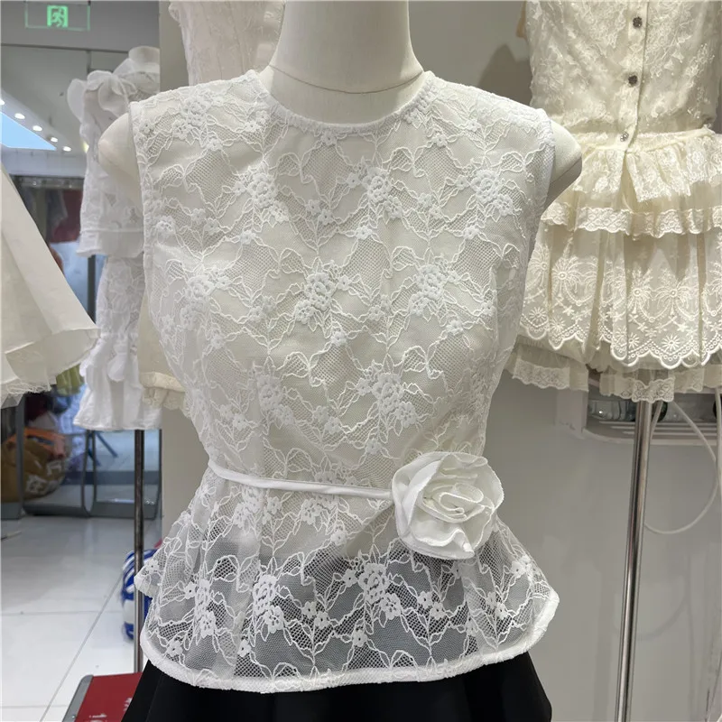 Heavy Embroidery Lace Shirt Women Summer New Style Sleeveless Loose Floral round Neck Top French Style Slim Fit Cotton Polyester
Heavy Embroidery Lace Shirt Women Summer New Style Sleeveless Loose Floral round Neck Top French Style Slim Fit Cotton Polyester