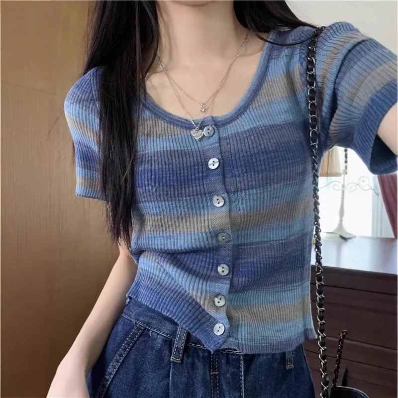 Women's Gradient Striped Ribbed Knit Top, Short-Sleeve Button-Down U-Neck Cropped Cardigan, Slim-Fit Casual Summer Tee
Women's Gradient Striped Ribbed Knit Top, Short-Sleeve Button-Down U-Neck Cropped Cardigan, Slim-Fit Casual Summer Tee