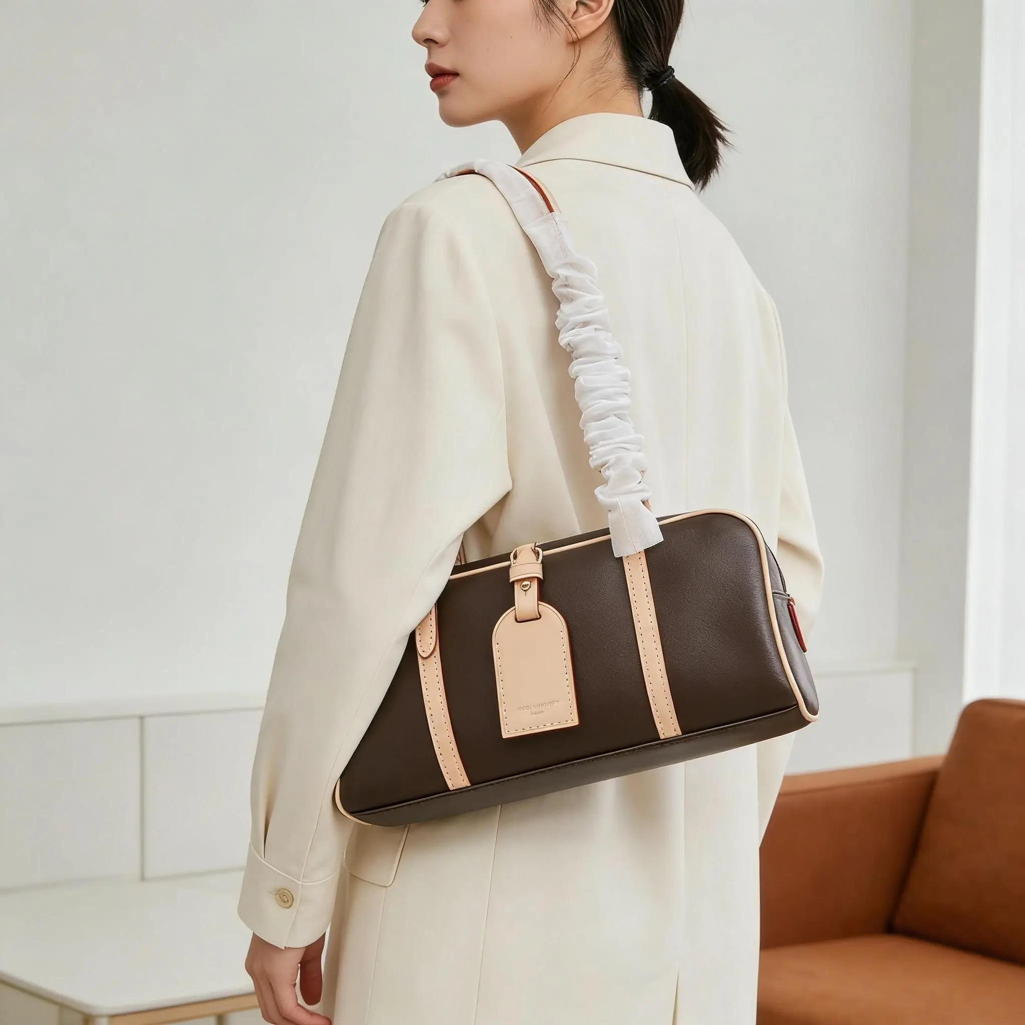 Women's Handbag New Faion Commuter Bag Casual Simple Leather Soft Tote Bag Women's luxury handbags
Women's Handbag New Faion Commuter Bag Casual Simple Leather Soft Tote Bag Women's luxury handbags
