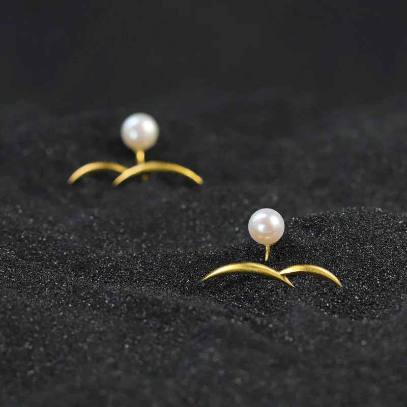 Lotus Fun Moon in the Water Wave Design Stud Earrings Real 925 Sterling Silver Jewelry
Lotus Fun Moon in the Water Wave Design Stud Earrings Real 925 Sterling Silver Jewelry