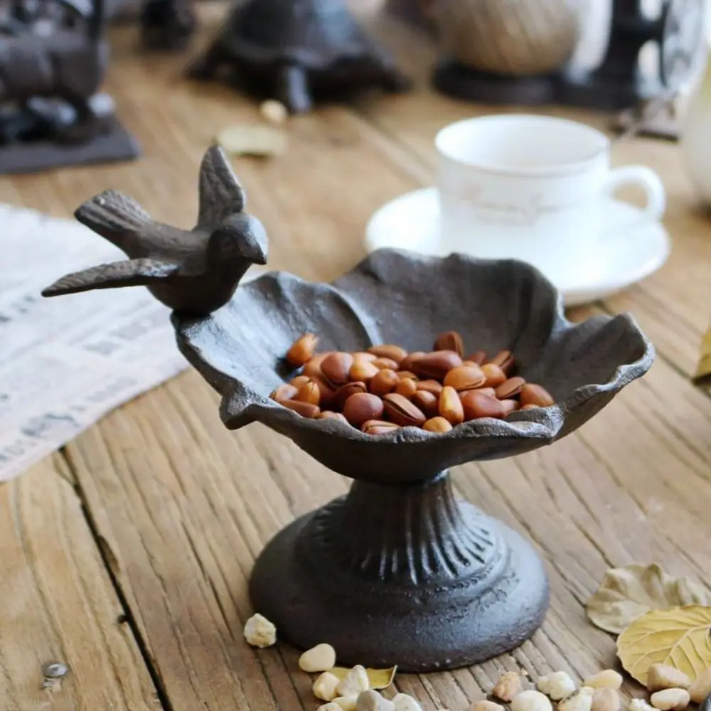 Cast Iron Petal Bird Feeder Basin Retro Nostalgic Bird Food Dispenser Waterproof Bird Water Bowl Bird Raising Tool
Cast Iron Petal Bird Feeder Basin Retro Nostalgic Bird Food Dispenser Waterproof Bird Water Bowl Bird Raising Tool