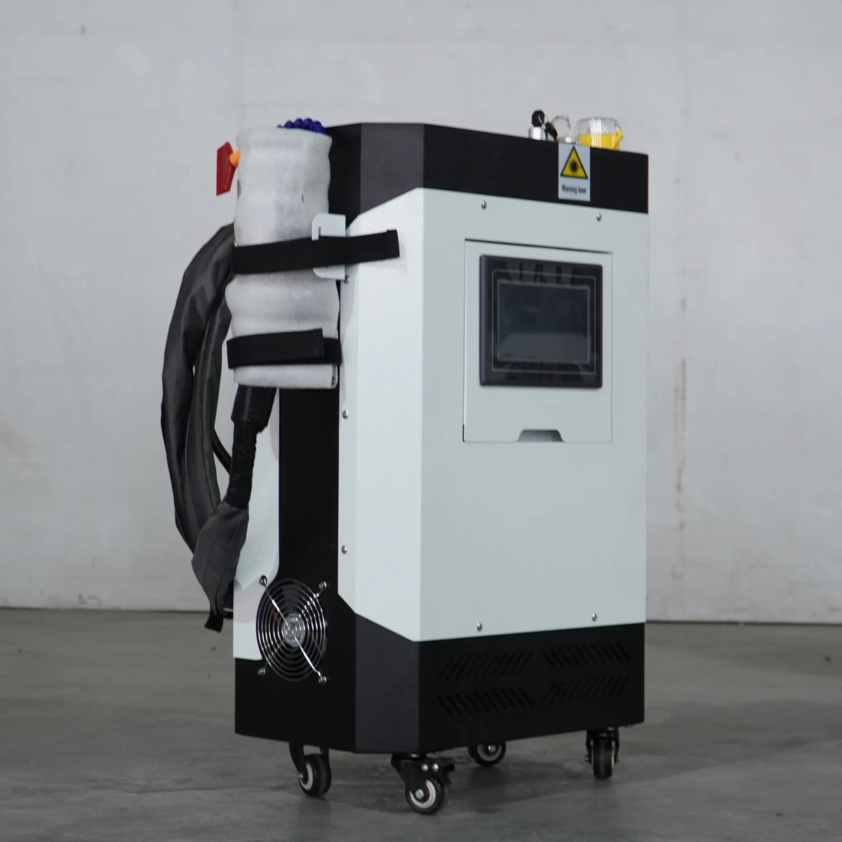 Pulse Laser Cleaning Machine for Rust Oil Removal with High Power Density and Non-Contact Surface Treatment Technology
Pulse Laser Cleaning Machine for Rust Oil Removal with High Power Density and Non-Contact Surface Treatment Technology