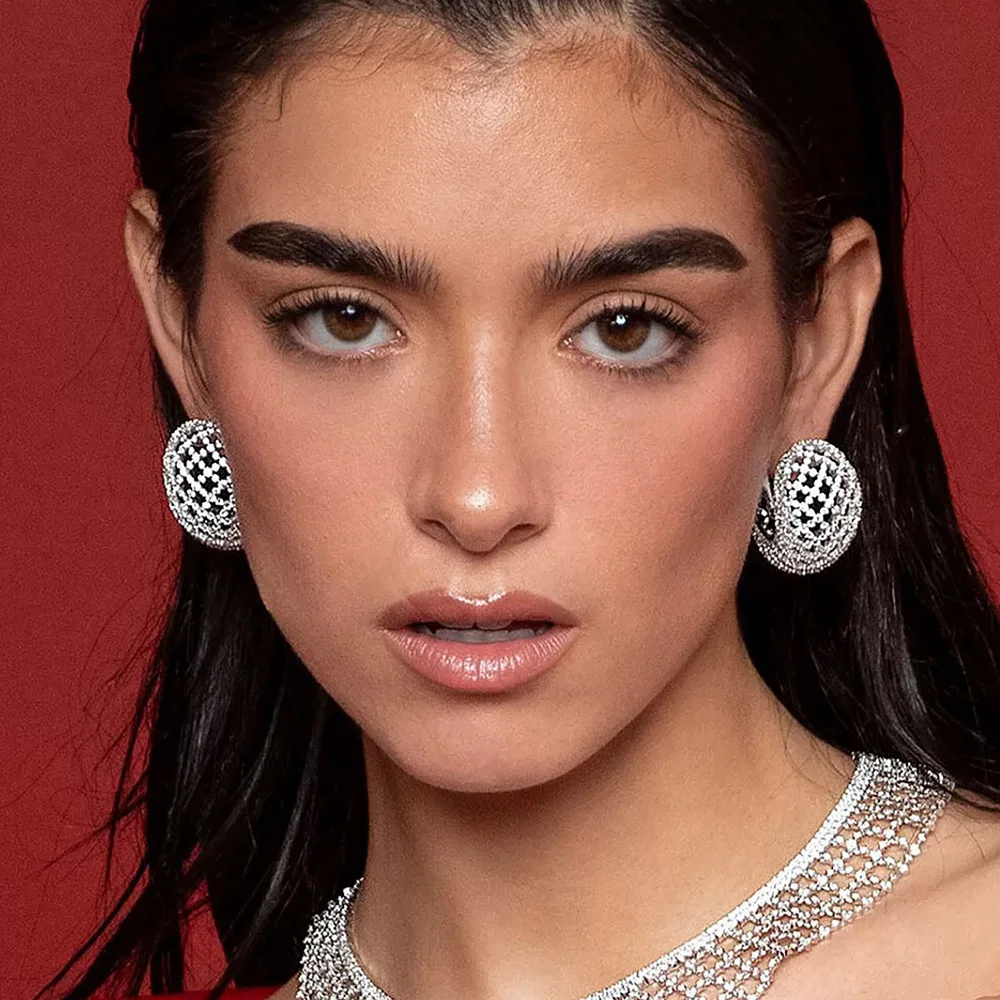 Missvikki New Trendy Fashion Hollow Hoop Earrings for Women Lady Anniversary Gift Jewelry Wholesale Valentine's Day
Missvikki New Trendy Fashion Hollow Hoop Earrings for Women Lady Anniversary Gift Jewelry Wholesale Valentine's Day