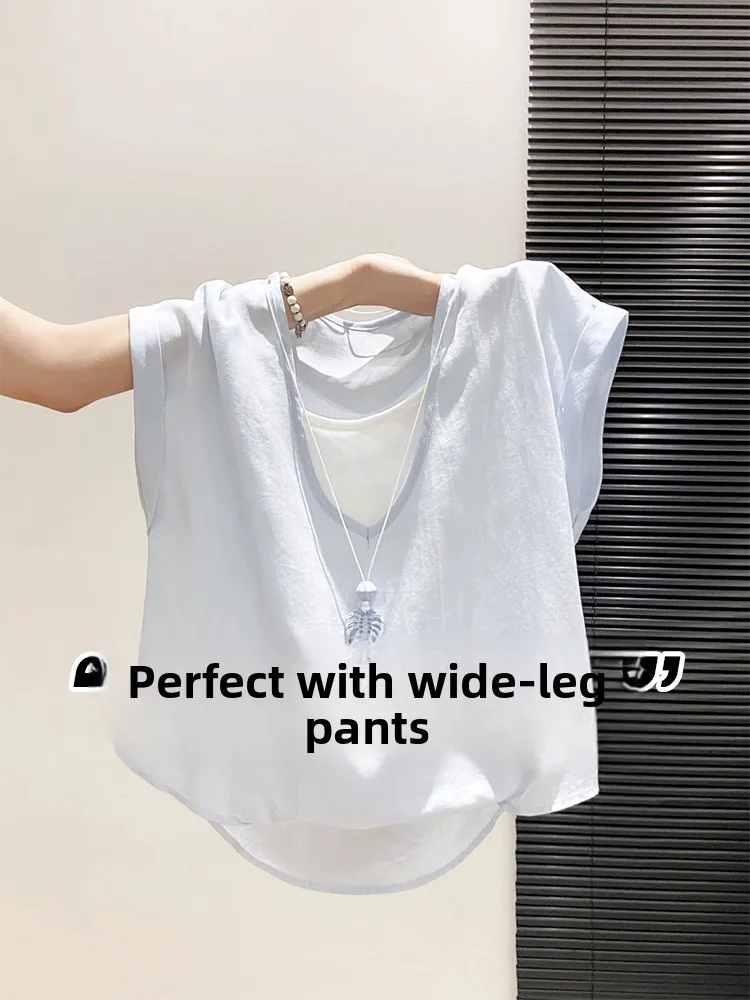 Korean Style Fake Two-Piece Shirt Women Summer New Thin Shirt Breathable Loose Slimming Commute V-Neck Short Sleeve Top
Korean Style Fake Two-Piece Shirt Women Summer New Thin Shirt Breathable Loose Slimming Commute V-Neck Short Sleeve Top