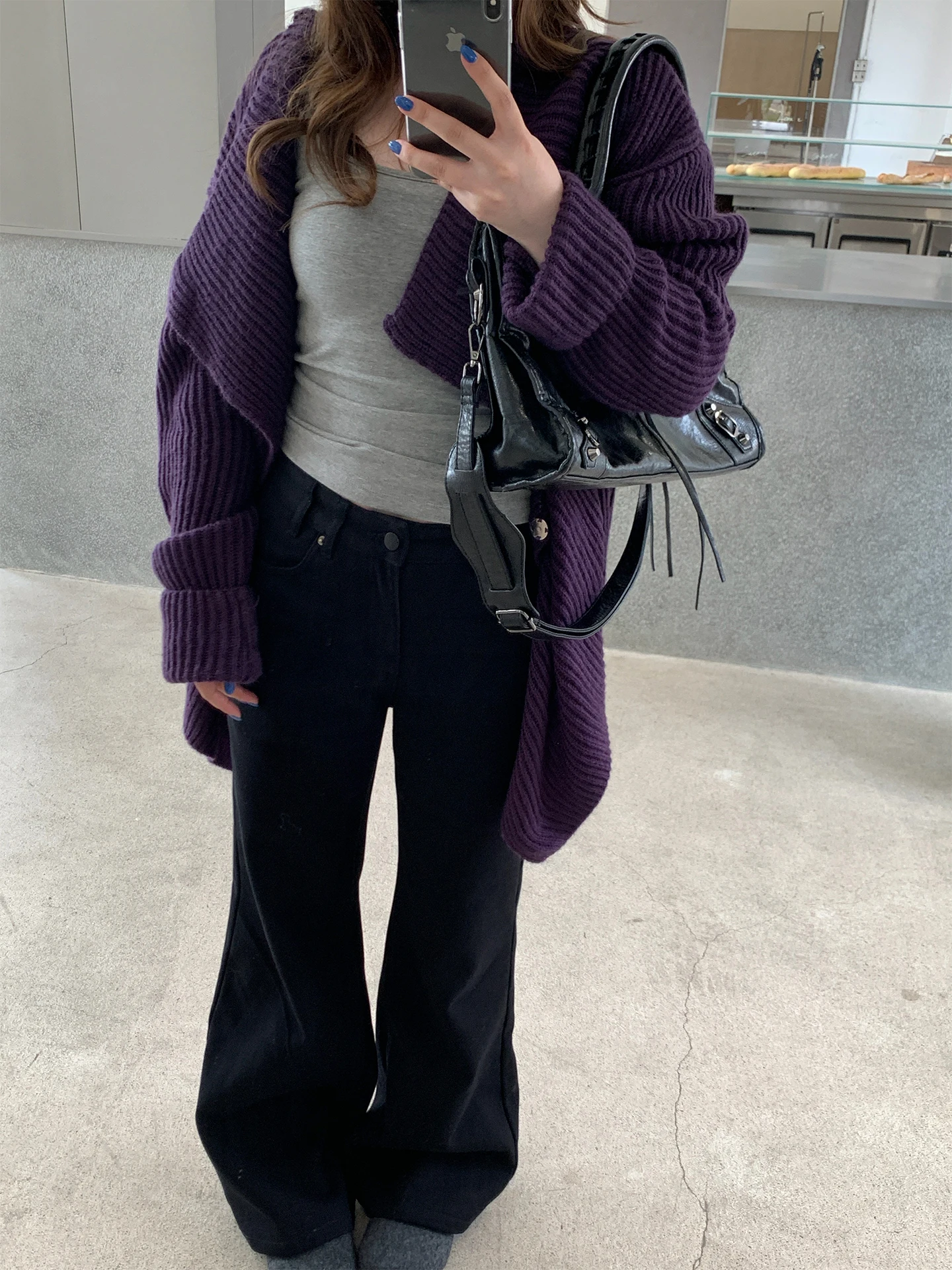 Джинсы Bla Fce с подкладкой, утепленные, моделирующие фигуру, с эффектом удлинения ног, микро-клеш, из денима, женские, повседневные, стандартный крой
Джинсы Bla Fce с подкладкой, утепленные, моделирующие фигуру, с эффектом удлинения ног, микро-клеш, из денима, женские, повседневные, стандартный крой