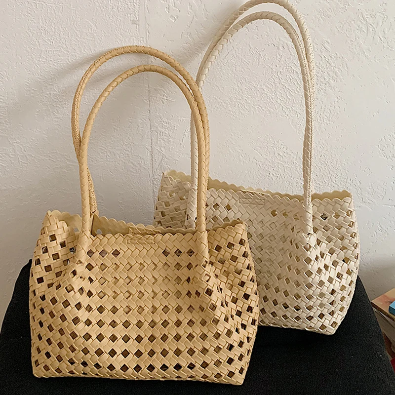Woven Embossed Hollow Shoulder Bag Nordic Style Versatile Large Capacity Tote Bags Casual Commute Underarm Bag With Inner Pocket
Woven Embossed Hollow Shoulder Bag Nordic Style Versatile Large Capacity Tote Bags Casual Commute Underarm Bag With Inner Pocket