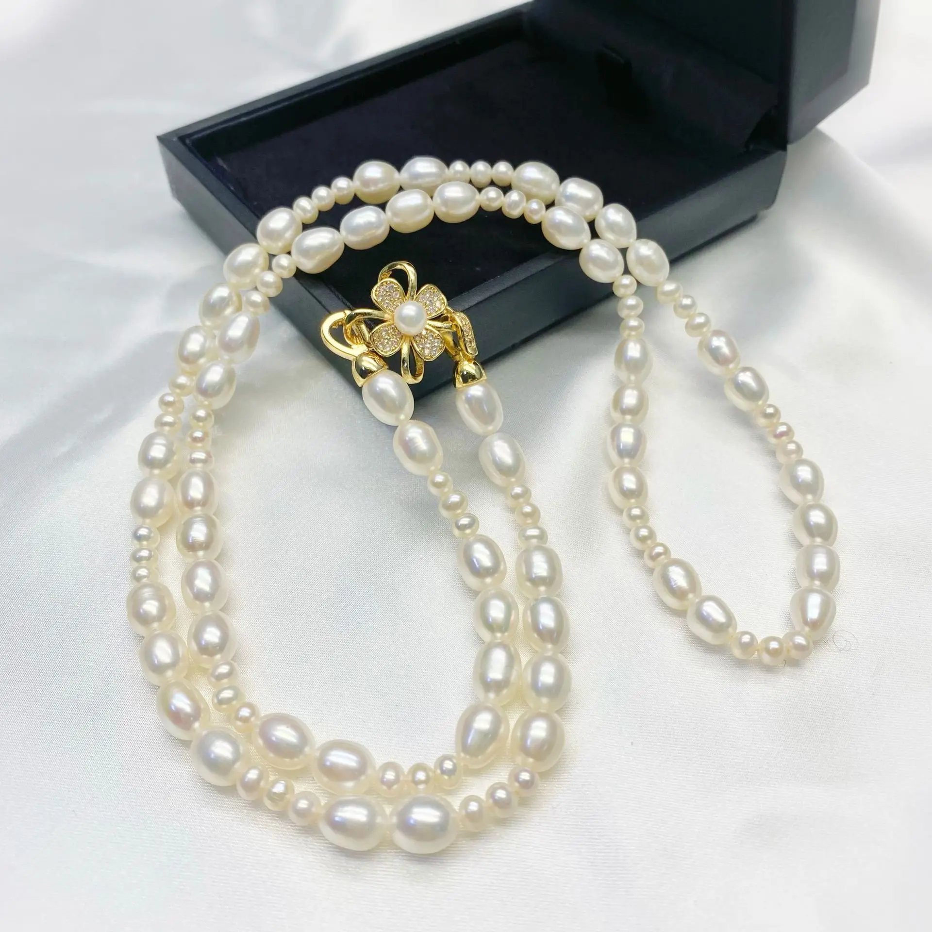 Natural Freshwater Pearl Multi-way Wear Long Necklace Gradient Design with Flower Clasp Elegant OL Style Convertible Chain
Natural Freshwater Pearl Multi-way Wear Long Necklace Gradient Design with Flower Clasp Elegant OL Style Convertible Chain