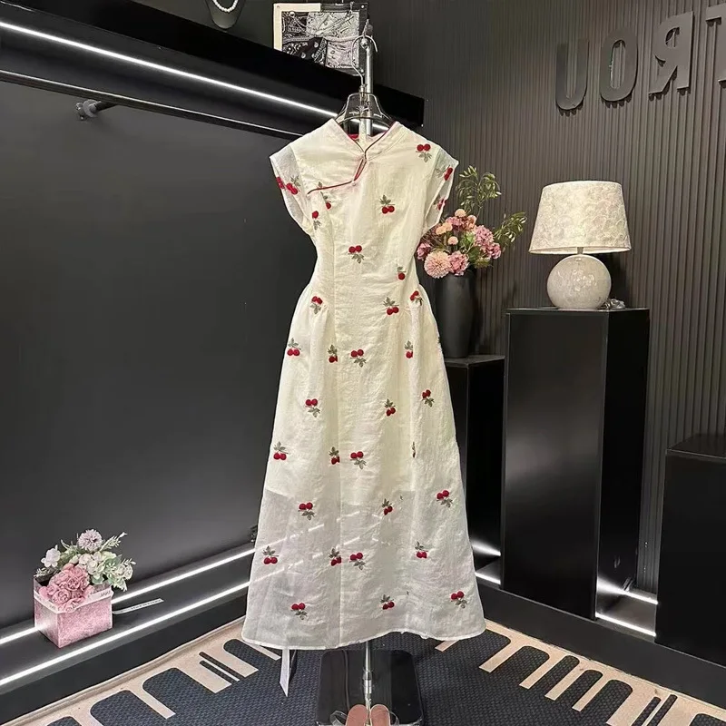 Summer Chinese retro long skirt slim fit temperament new Chinese style dress 2024 new elegant embroidered women's clothing
Summer Chinese retro long skirt slim fit temperament new Chinese style dress 2024 new elegant embroidered women's clothing