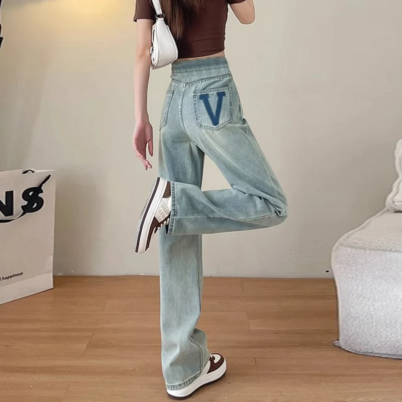 Korean Fashion Hot Selling Old Blue Stretch Denim Maternity Jeans Letter V High Waist Belly Support Pants for Pregnant Women
Korean Fashion Hot Selling Old Blue Stretch Denim Maternity Jeans Letter V High Waist Belly Support Pants for Pregnant Women