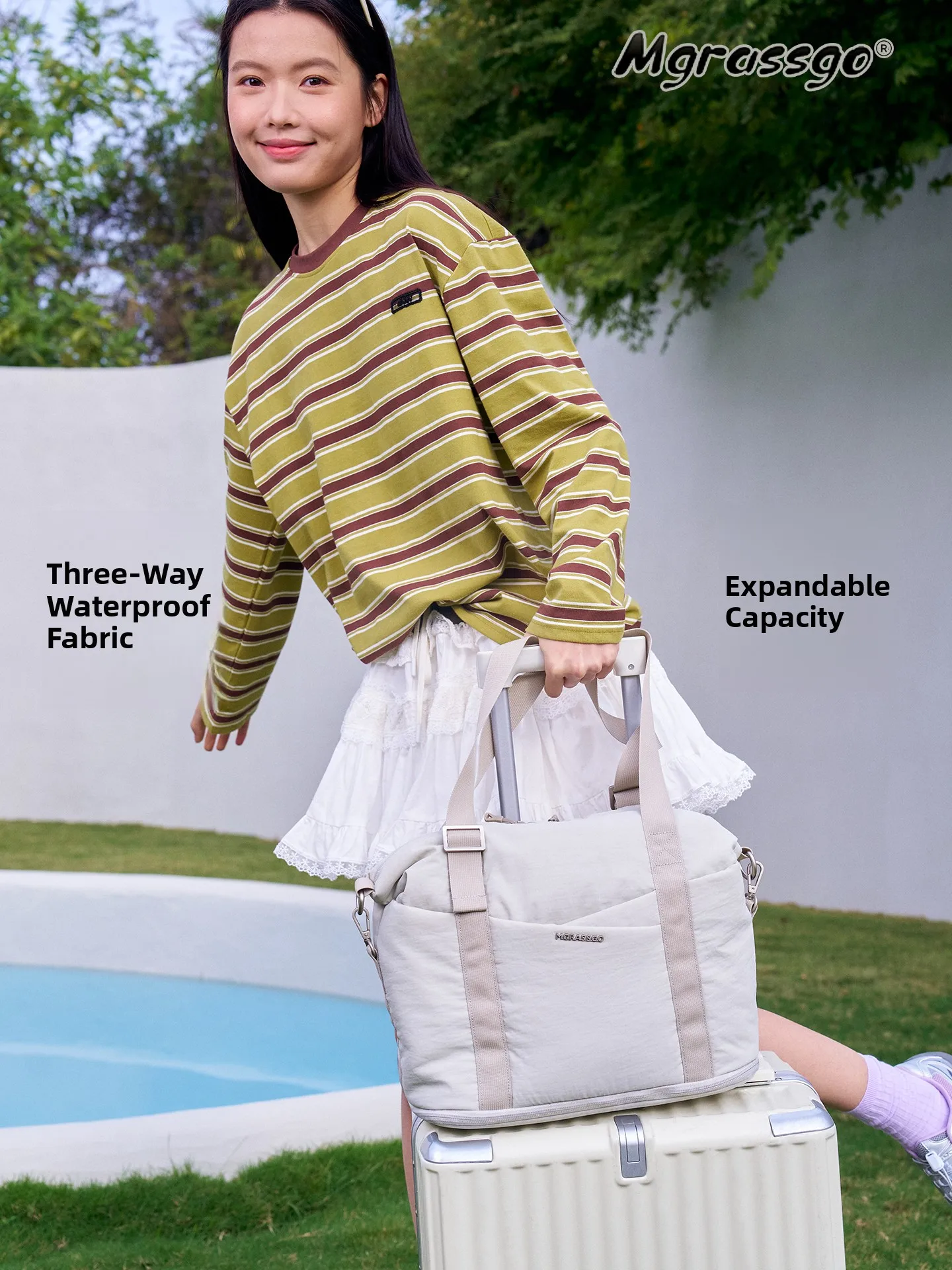 Massgo Large Capacity Short Trip Women's Carry-On Bag Travel Bag Sports Portable Business Luggage Satchel Crossbody Handbag
Massgo Large Capacity Short Trip Women's Carry-On Bag Travel Bag Sports Portable Business Luggage Satchel Crossbody Handbag
