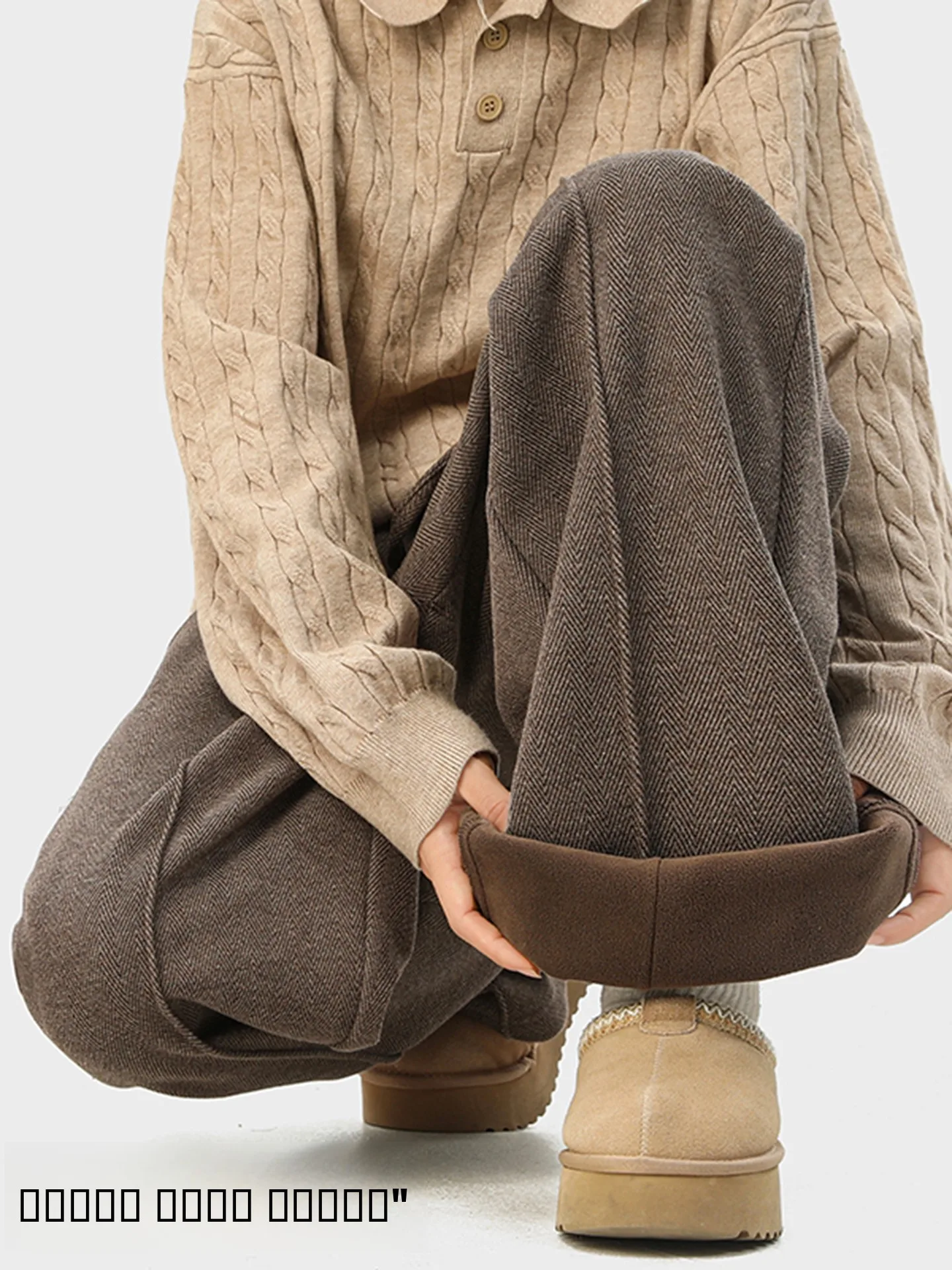 Утепленные повседневные брюки для мужчин, осенне-зимние, на флисовой подкладке, прямые, в стиле ретро, свободного кроя, модные
Утепленные повседневные брюки для мужчин, осенне-зимние, на флисовой подкладке, прямые, в стиле ретро, свободного кроя, модные