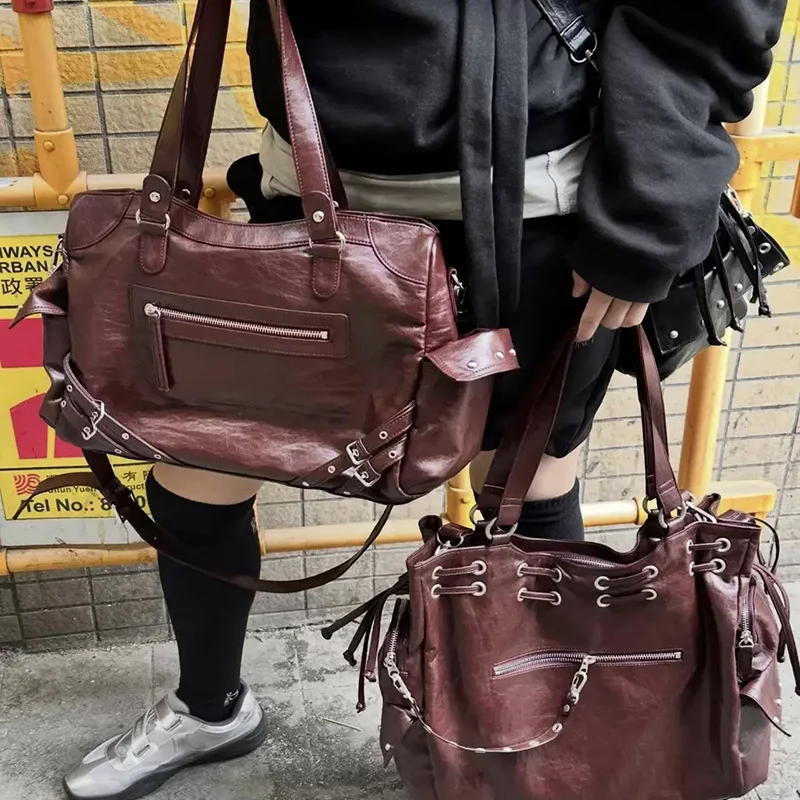 FIRMRANCH Niche Trendy Brand Large Capacity Rivet Drawstring Design Motorcycle Bag Trendy Female Shoulder Crossbody Purse Tote
FIRMRANCH Niche Trendy Brand Large Capacity Rivet Drawstring Design Motorcycle Bag Trendy Female Shoulder Crossbody Purse Tote