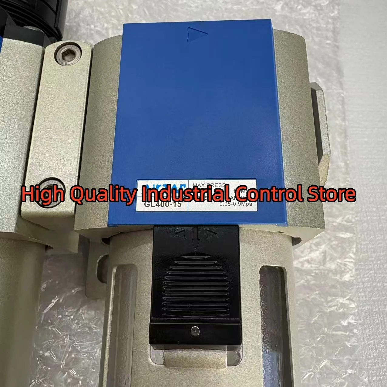 Новый GFC40015F1(GL400-15+GFR400-15) в коробке
Новый GFC40015F1(GL400-15+GFR400-15) в коробке