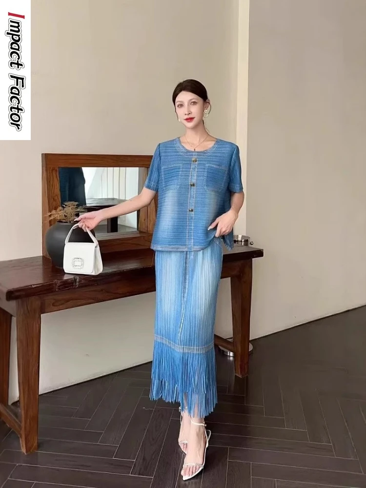 Miyake Fold 2025 Summer New Fashion Two-piece Set Temperament Loose Casual Retro Fashion Denim Top Skirt Set
Miyake Fold 2025 Summer New Fashion Two-piece Set Temperament Loose Casual Retro Fashion Denim Top Skirt Set