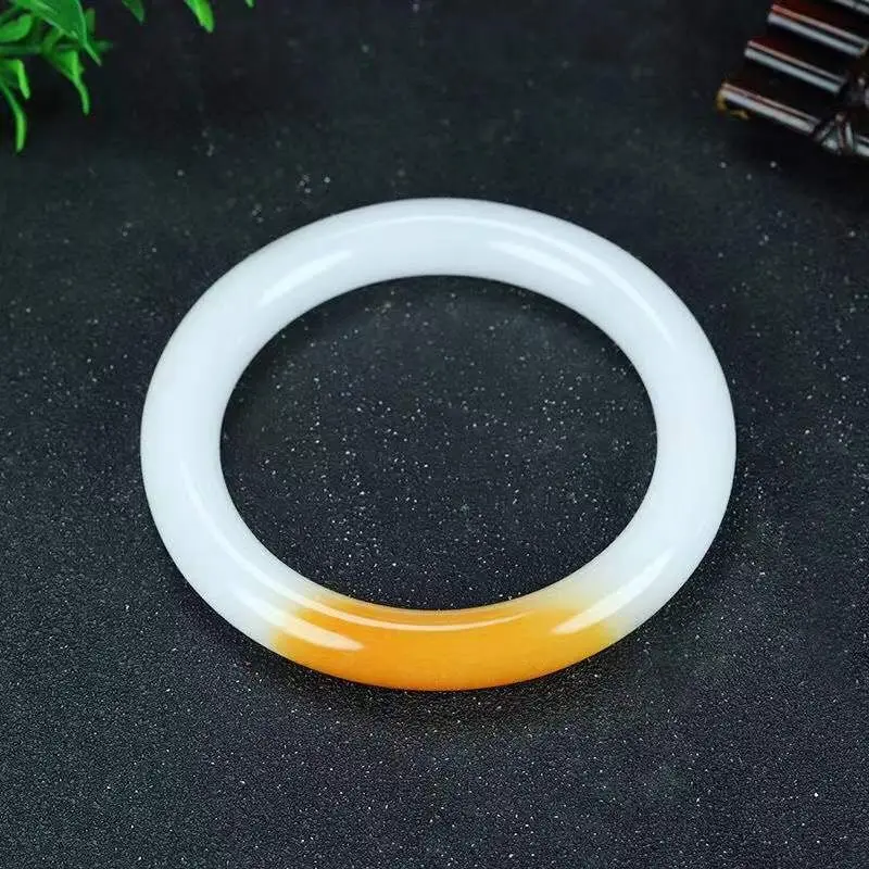 New Tang White Jade Bracelet High Value and End Tang Suet White Beauty Bracelet Female Antique Style
New Tang White Jade Bracelet High Value and End Tang Suet White Beauty Bracelet Female Antique Style