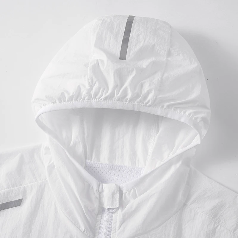 Direnjie Men's Summer Ultra-Thin Outdoor Sports Sun Protection Jaet Breathable Casual Skin irt Lightweight Windbreaker
Direnjie Men's Summer Ultra-Thin Outdoor Sports Sun Protection Jaet Breathable Casual Skin irt Lightweight Windbreaker