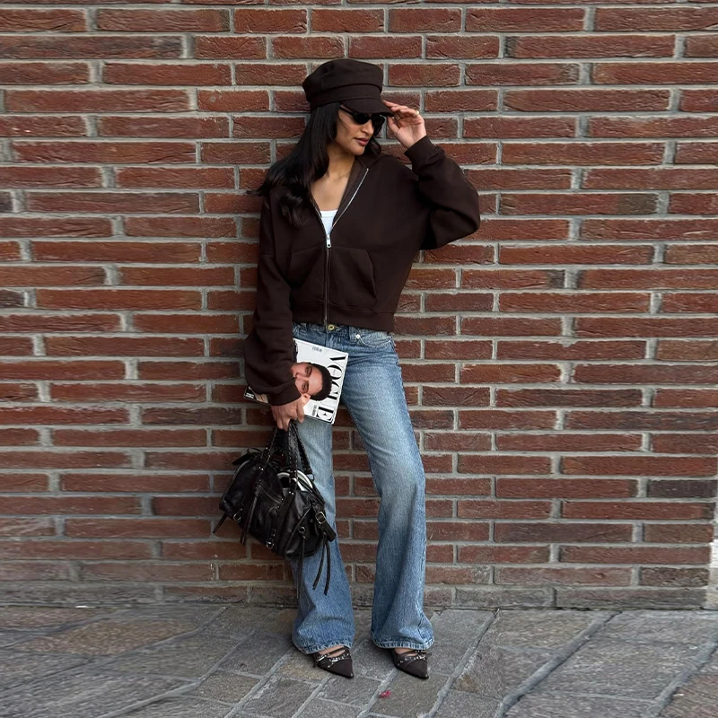 2026 New Women's Wash Flared Jeans Low Rise Wing Embroidery Back Pocket Y2k Retro Bell Bottom Denim Pants Casual Fashion Bottoms
2026 New Women's Wash Flared Jeans Low Rise Wing Embroidery Back Pocket Y2k Retro Bell Bottom Denim Pants Casual Fashion Bottoms