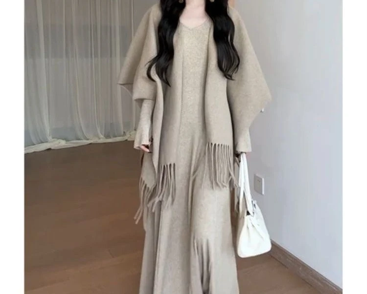 Autumn New Slim Fit Long Sleeved Dress Cape Shawl Cardigan Slimming Two-piece Set
Autumn New Slim Fit Long Sleeved Dress Cape Shawl Cardigan Slimming Two-piece Set