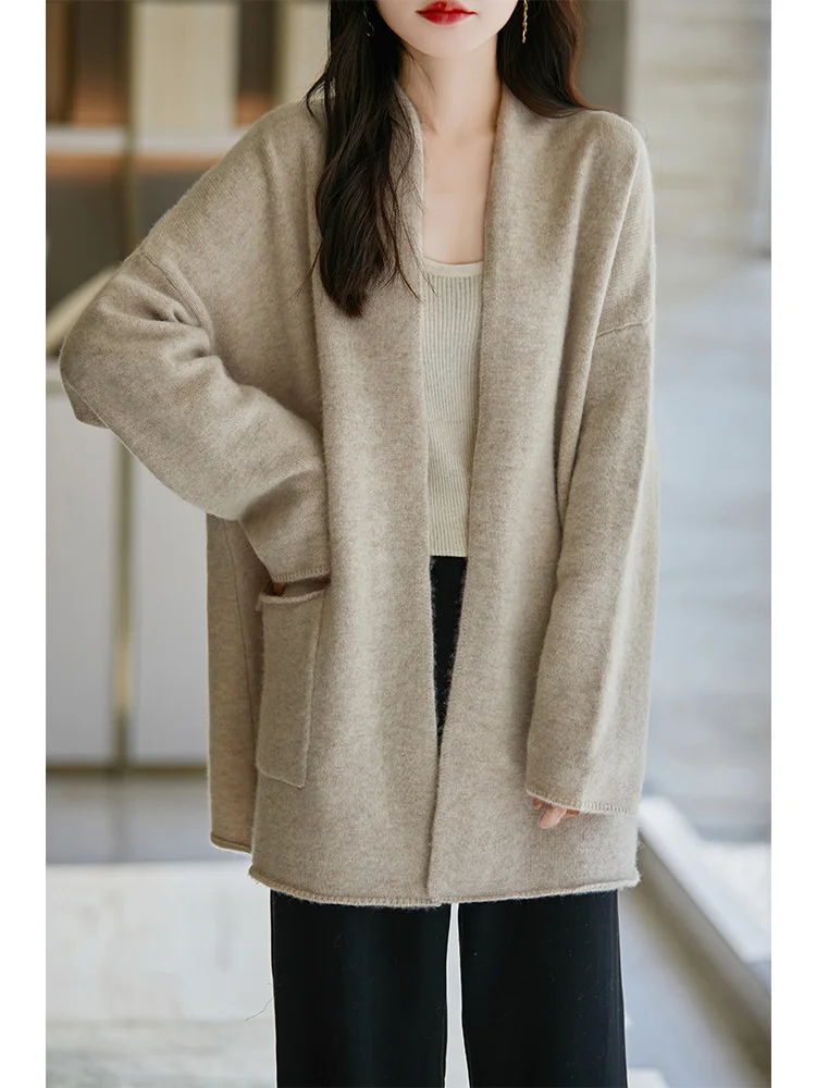 Women’s Wool Cardigan Sweaters Autumn Winter 100% Merino Wool Thick Loose Knitwear Coat Long Sleeve Cashmere Warm Clothing Tops
Women’s Wool Cardigan Sweaters Autumn Winter 100% Merino Wool Thick Loose Knitwear Coat Long Sleeve Cashmere Warm Clothing Tops