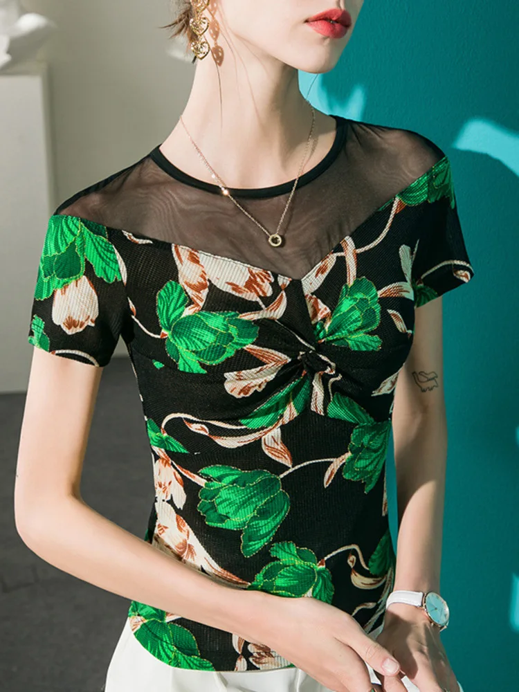 Printed Hot Stamping Mesh Splicing Top, Women's Short Sleeved Slim And Sexy 2025 Summer New Style, Chic T-Shirt Small Shirt
Printed Hot Stamping Mesh Splicing Top, Women's Short Sleeved Slim And Sexy 2025 Summer New Style, Chic T-Shirt Small Shirt