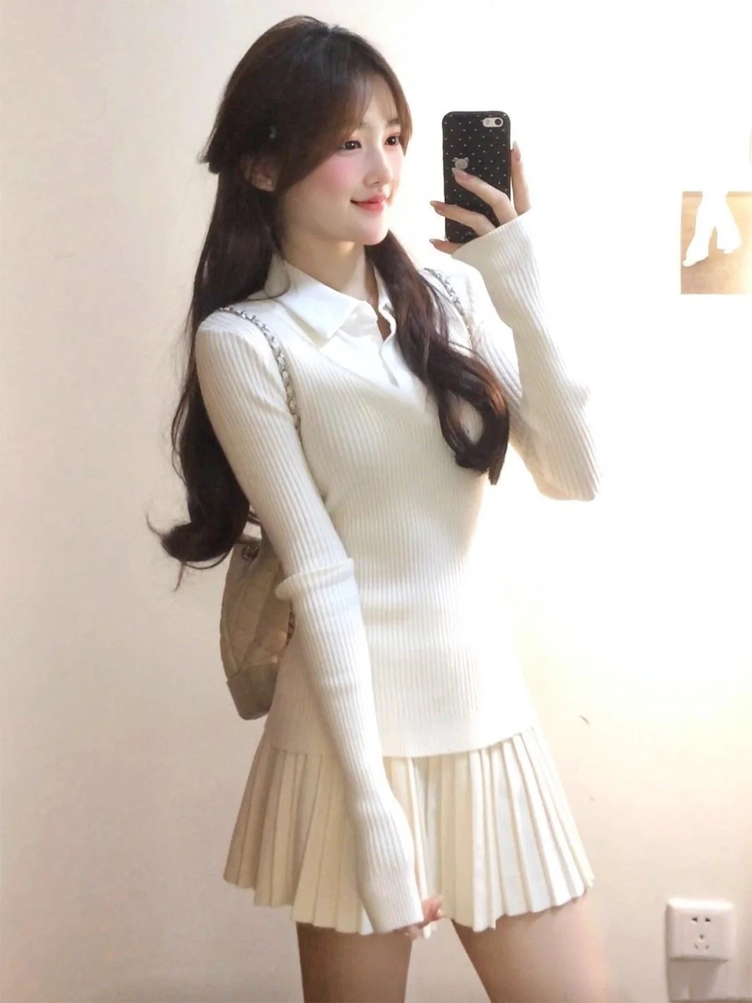Korean Style Academy Wind Shirt Collar Knitted Sweater Top High Waist Half Skirt Set Women's Fake Two-Piece Soft Rabbit Velvet
Korean Style Academy Wind Shirt Collar Knitted Sweater Top High Waist Half Skirt Set Women's Fake Two-Piece Soft Rabbit Velvet
