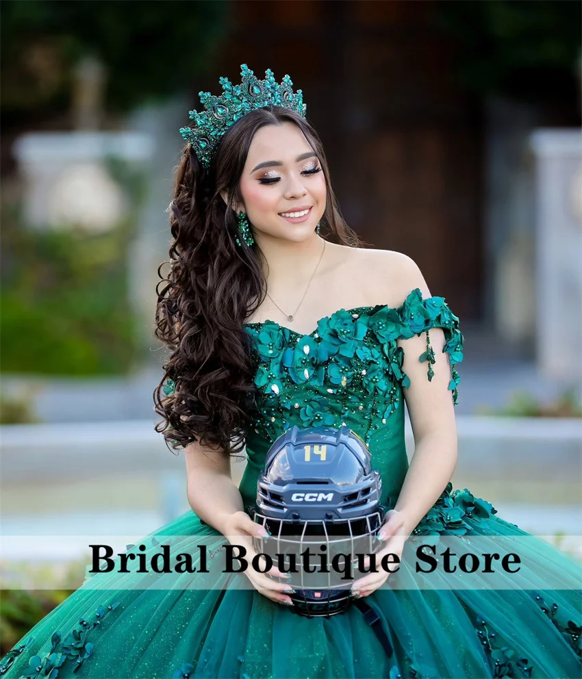 3D Flowers Emerald Green Princess Flower Quinceanera Dress Sweet 16 Dress Crystals Bead Pearls Vestidos De 15 Años Customized
3D Flowers Emerald Green Princess Flower Quinceanera Dress Sweet 16 Dress Crystals Bead Pearls Vestidos De 15 Años Customized