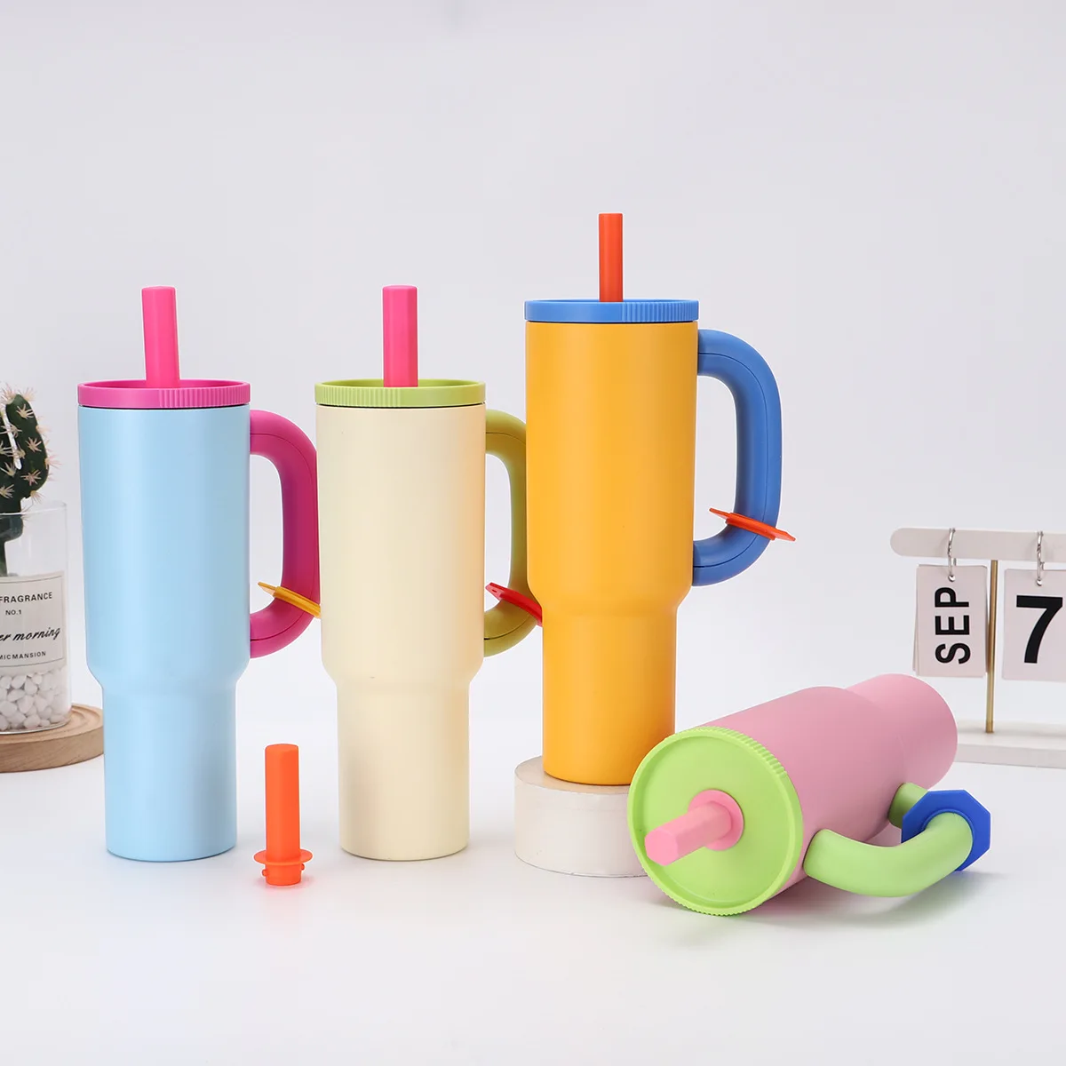 304 stainless steel handle car cup double-layer vacuum large capacity insulation bottle macaron color ice cream cup
304 stainless steel handle car cup double-layer vacuum large capacity insulation bottle macaron color ice cream cup