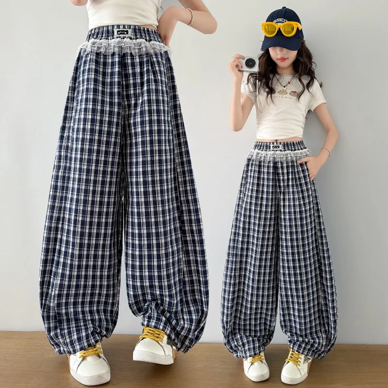 Girls Pants Spring Summer 2026 Minimalist Cute Casual Plaid Wide Leg Pants Elastic Waist Lace Ruffle Trim Children's Clothing
Girls Pants Spring Summer 2026 Minimalist Cute Casual Plaid Wide Leg Pants Elastic Waist Lace Ruffle Trim Children's Clothing