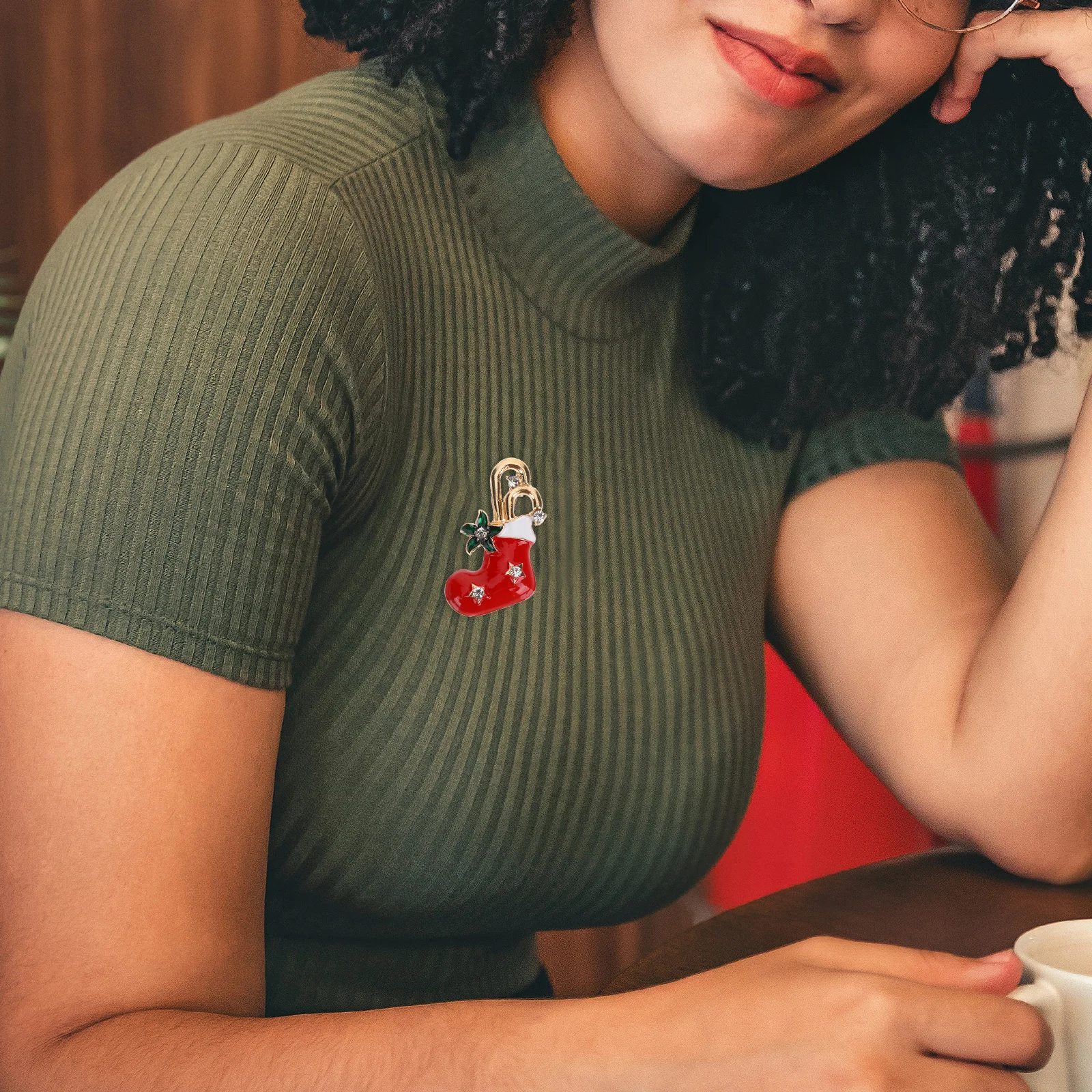 6pcs Christmas Brooch Pins Women Clothes Lapel Holiday Crystal Set for Clothing Alloy Elegant Accessories Gift
6pcs Christmas Brooch Pins Women Clothes Lapel Holiday Crystal Set for Clothing Alloy Elegant Accessories Gift