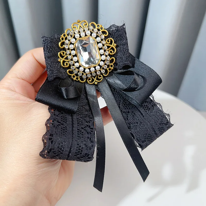 Lace Rhinestone Bow Tie for British Korean College Style Uniform Shirt Accessories Brooch Handmade Vintage Women's Collar Flower
Lace Rhinestone Bow Tie for British Korean College Style Uniform Shirt Accessories Brooch Handmade Vintage Women's Collar Flower