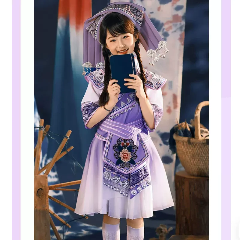 Chinese Summer Girl Hani and Yao Ethnic Dance Performance Costume
Chinese Summer Girl Hani and Yao Ethnic Dance Performance Costume