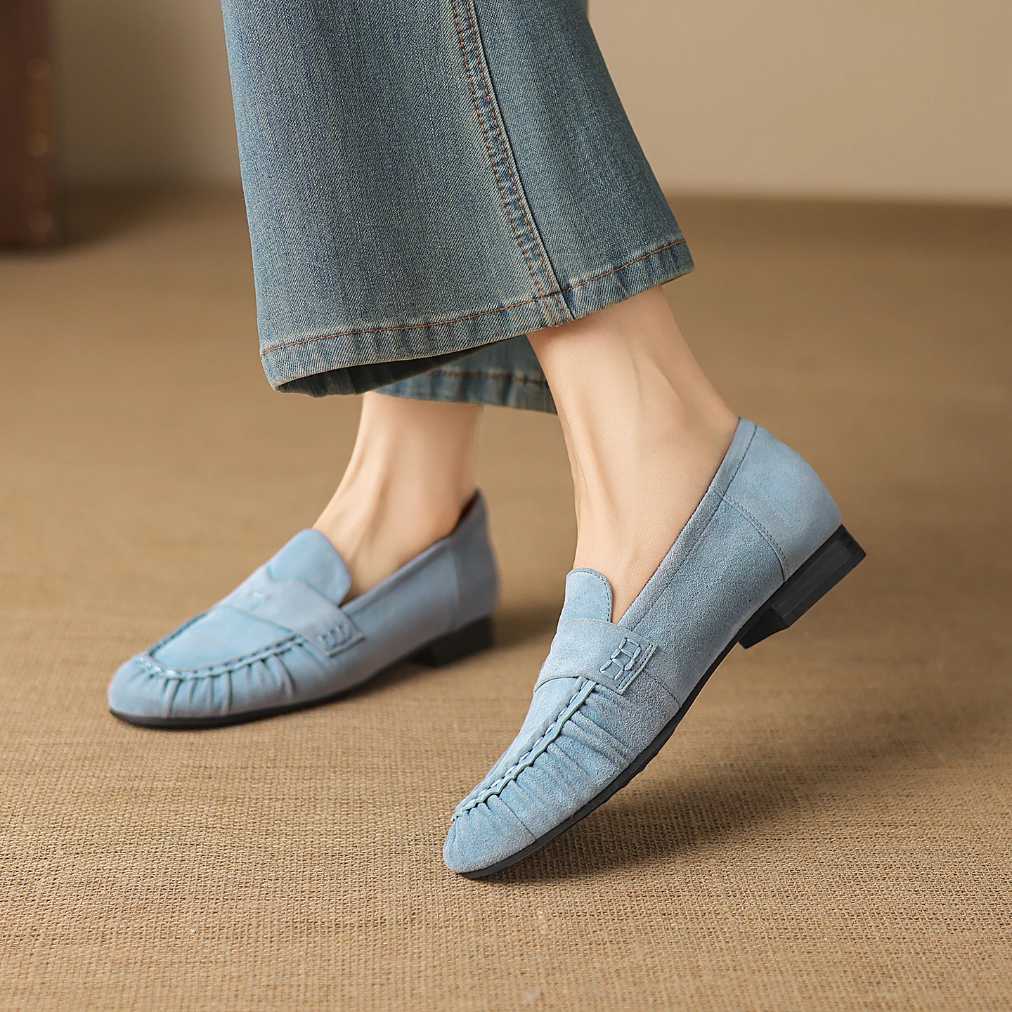 Genuine Leather Sheep Suede Round Toe Heel Women Loafers Shoes, Fashion Work Flats Casual Women Shoes
Genuine Leather Sheep Suede Round Toe Heel Women Loafers Shoes, Fashion Work Flats Casual Women Shoes