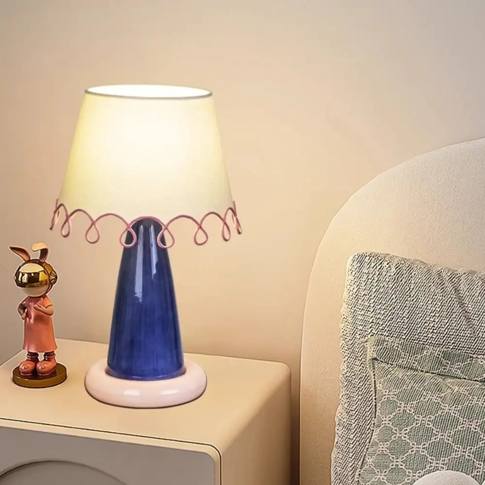 Dual-Tone Design LOOP Desk Lamp Girlish Design Eye Protection Pastel Desk Lamp Minimalist 220v Nordic Bedside Lamp Home Ambience
Dual-Tone Design LOOP Desk Lamp Girlish Design Eye Protection Pastel Desk Lamp Minimalist 220v Nordic Bedside Lamp Home Ambience