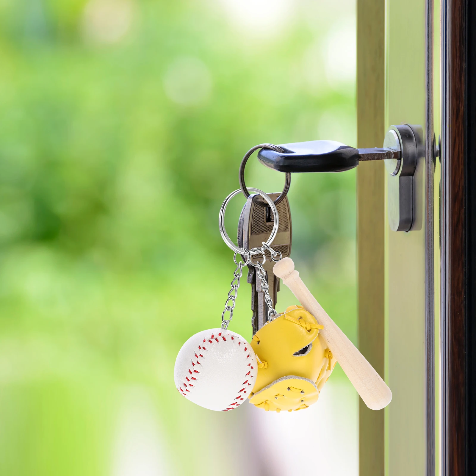 2Pcs Baseball Keychains Mini Glove Sports Accessories 3.5cm White 2cm Red Eye-Catching Decorative Key Pendant
2Pcs Baseball Keychains Mini Glove Sports Accessories 3.5cm White 2cm Red Eye-Catching Decorative Key Pendant
