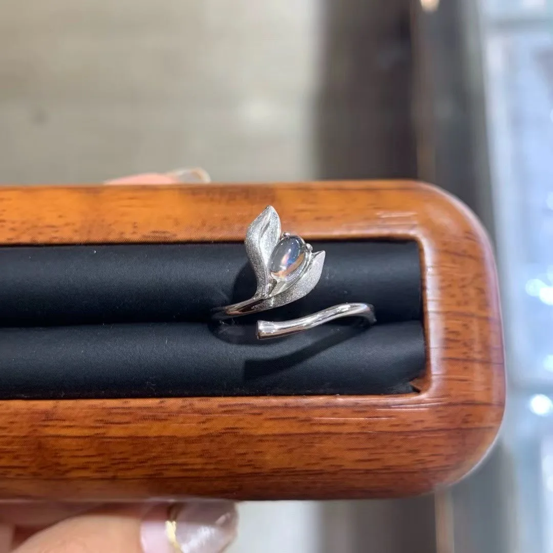 KJJEAXCMY High End Women's Ring Natural White Crystal S925 Silver with Electroplating Boasting High Clarity Full Brilliance
KJJEAXCMY High End Women's Ring Natural White Crystal S925 Silver with Electroplating Boasting High Clarity Full Brilliance