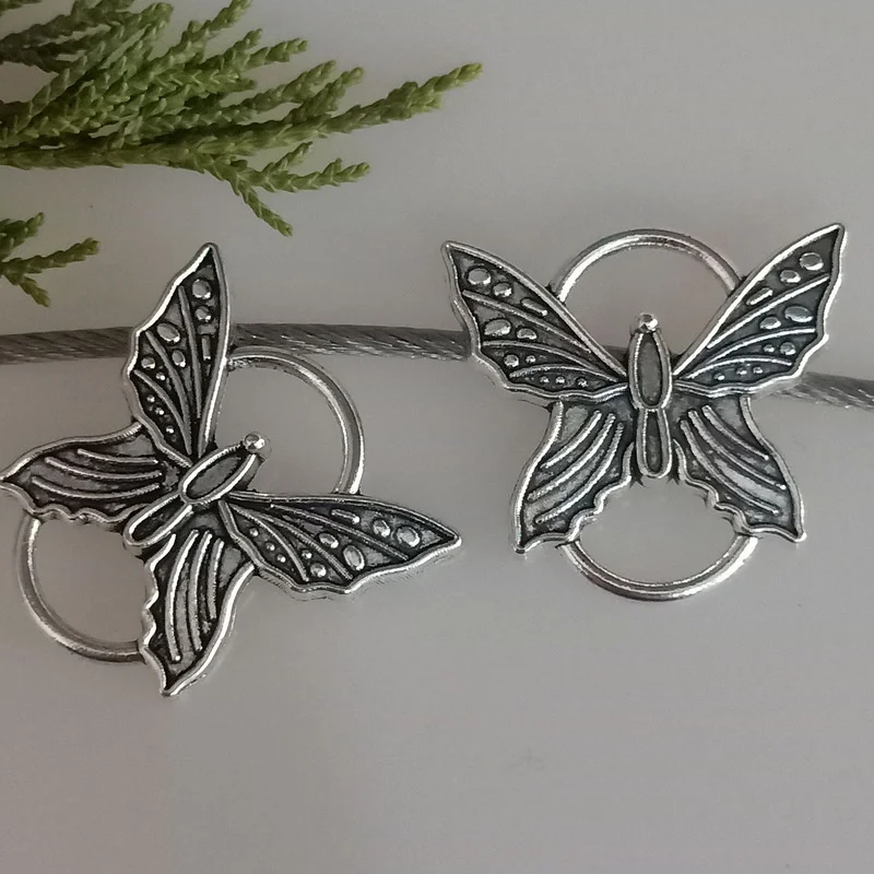 25*27mm 10pcs Old Silver Hidden Silver Alloy Small Butterfly Connector Accessories DIY Bracelet Necklace
25*27mm 10pcs Old Silver Hidden Silver Alloy Small Butterfly Connector Accessories DIY Bracelet Necklace