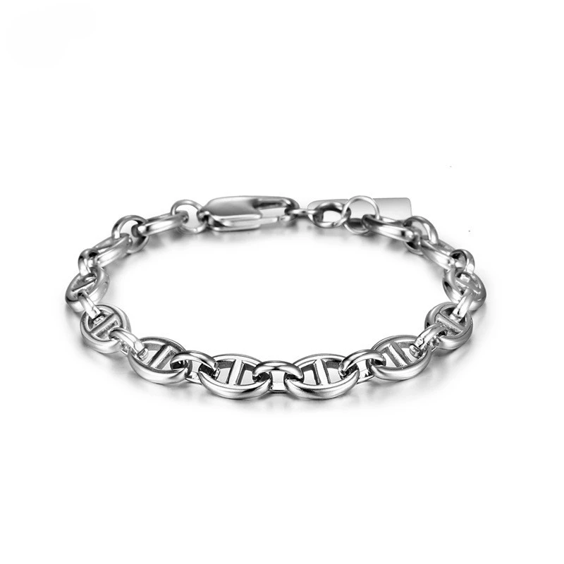 Niche Personality Fashion Buckle Bracelet Female Titanium Steel Simple Couple Temperament All Korean Male Bracelet
Niche Personality Fashion Buckle Bracelet Female Titanium Steel Simple Couple Temperament All Korean Male Bracelet