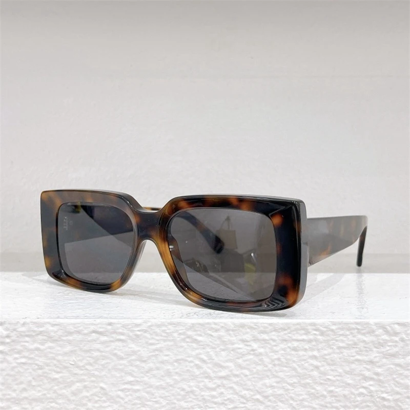 Rectangle Popular Unisex Round Acetate Women Sunglass GFSN-001 Brand Designer 2025 oculos de sol masculino With Original Case
Rectangle Popular Unisex Round Acetate Women Sunglass GFSN-001 Brand Designer 2025 oculos de sol masculino With Original Case