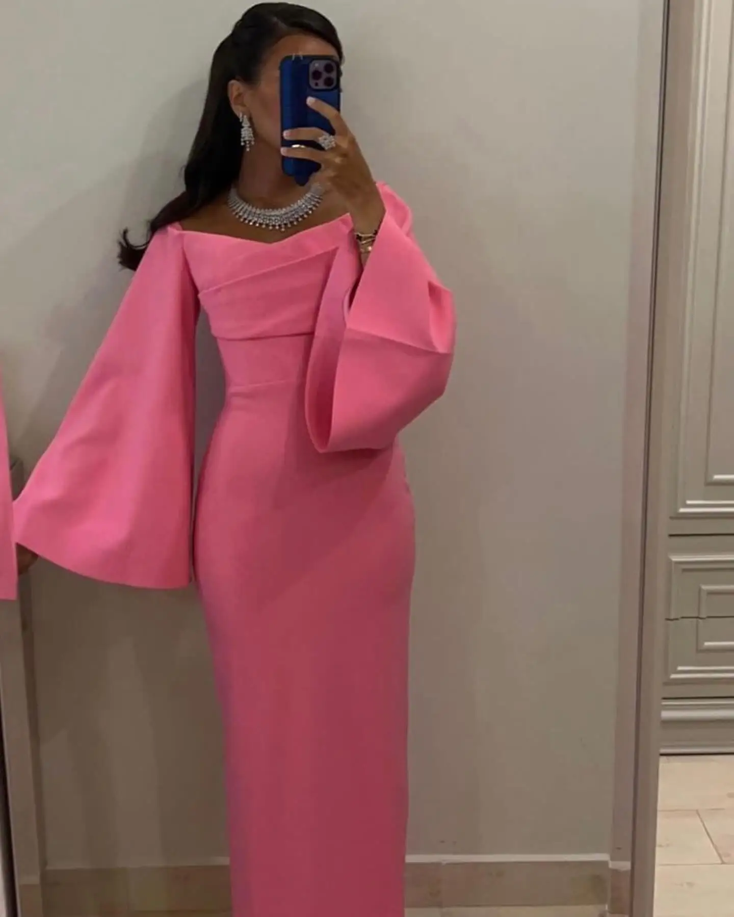 Customized Temperament Scoop Long Sleeves Evening Dresses Graceful Jersey Pleats Photo Color Vestido De Festa Vestido De Noche
Customized Temperament Scoop Long Sleeves Evening Dresses Graceful Jersey Pleats Photo Color Vestido De Festa Vestido De Noche