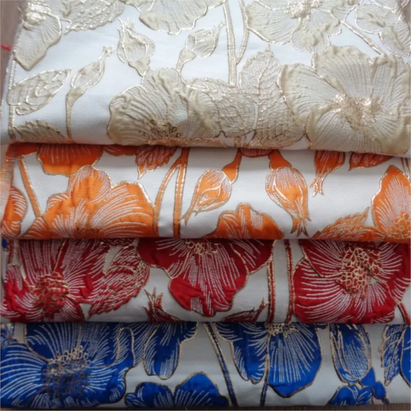 Polyester-polyester metal wire color-woven large jacquard three-dimensional relief dress evening and wedding
Polyester-polyester metal wire color-woven large jacquard three-dimensional relief dress evening and wedding