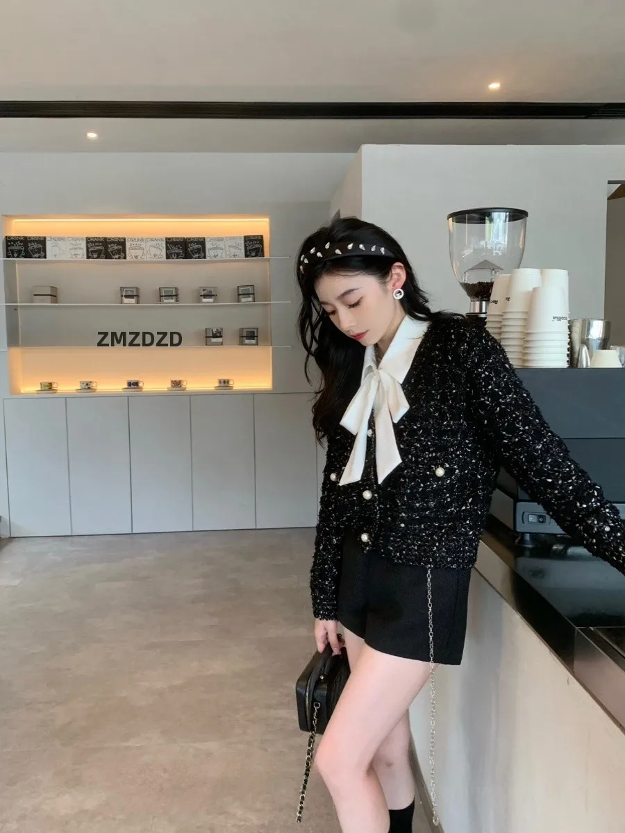 SIMONA Night Star Pearl Button Short Sweater Jacket Women's Autumn Winter Fashion Luxury Straight Tube Pearl Coat
SIMONA Night Star Pearl Button Short Sweater Jacket Women's Autumn Winter Fashion Luxury Straight Tube Pearl Coat