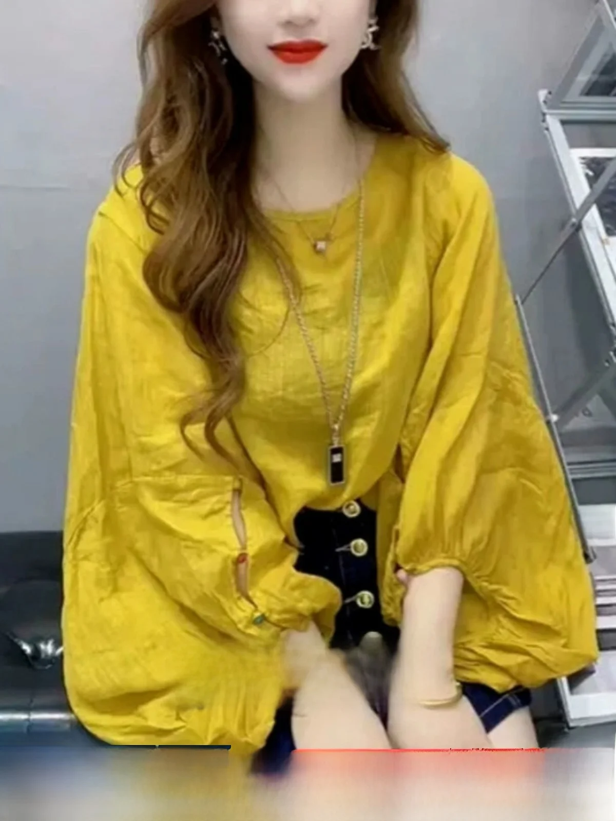 Laid-ba Sle Sample irt Women's plus Size Spring Summer Loose Fit round Ne Long Sve Color Korean Version
Laid-ba Sle Sample irt Women's plus Size Spring Summer Loose Fit round Ne Long Sve Color Korean Version