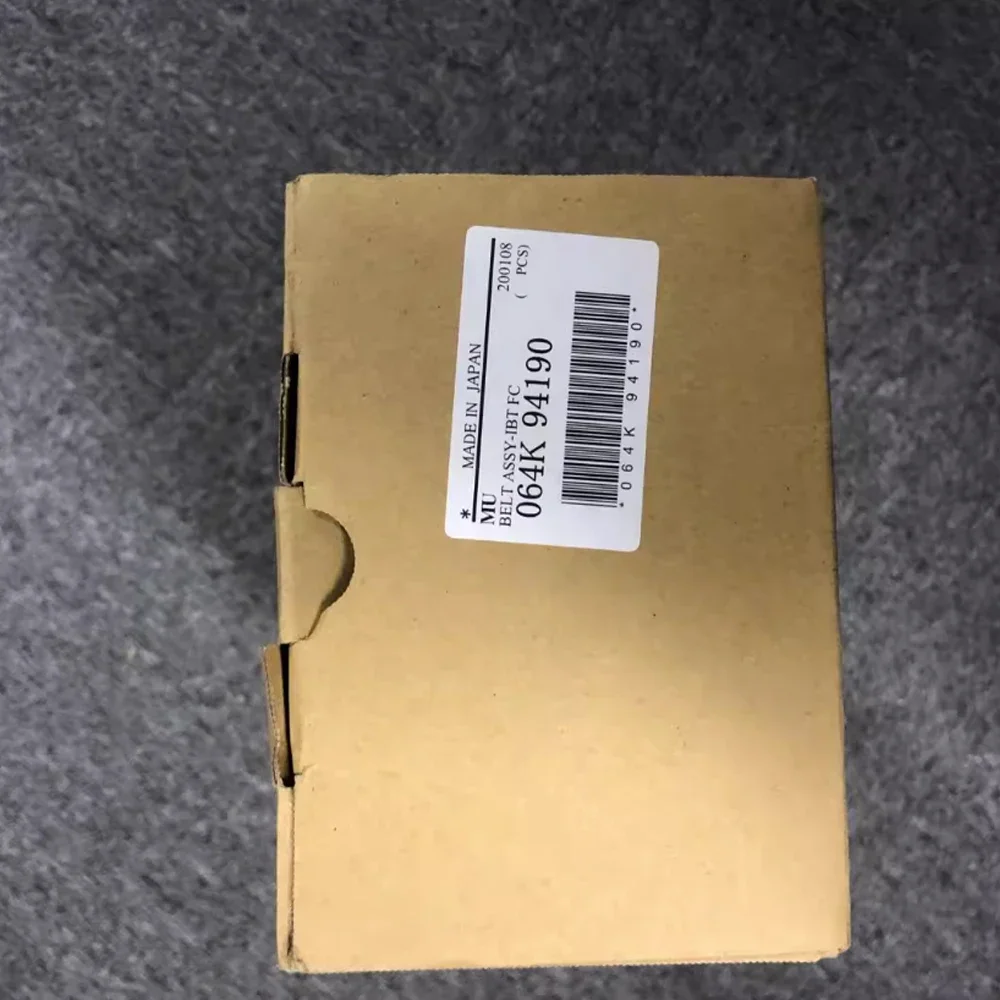 Оригинал, Япония, для XeroxTransfer Blet для Xeorx V180 V80 V170 V2100 V3100 064K94190 Versant
Оригинал, Япония, для XeroxTransfer Blet для Xeorx V180 V80 V170 V2100 V3100 064K94190 Versant