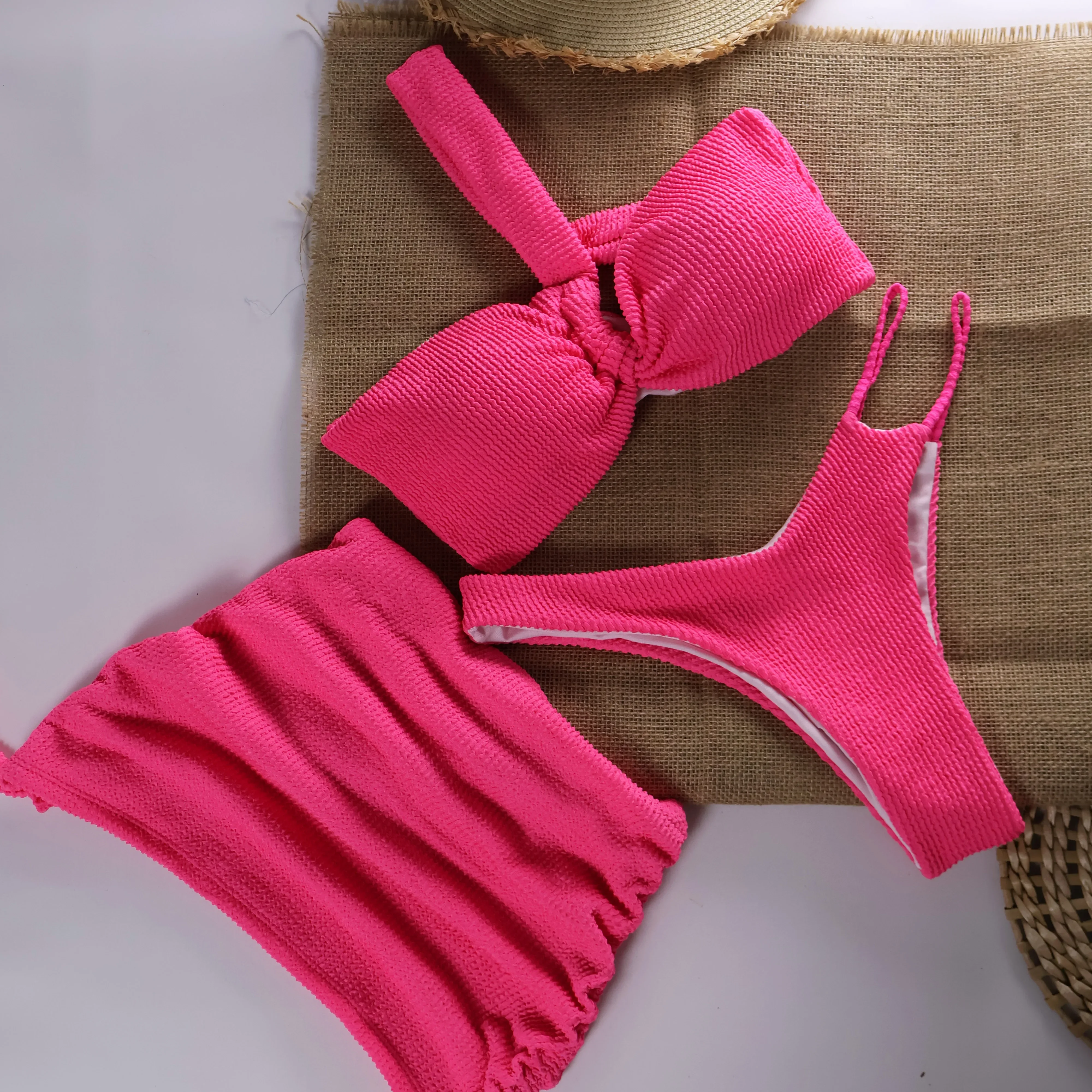 Sexy 3pieces Micro Bikini 2025 Women Swimsuit Female Swimwear Thong Bikinis Set Brazilian Beach Wear Bathing Suit Biquini
Sexy 3pieces Micro Bikini 2025 Women Swimsuit Female Swimwear Thong Bikinis Set Brazilian Beach Wear Bathing Suit Biquini