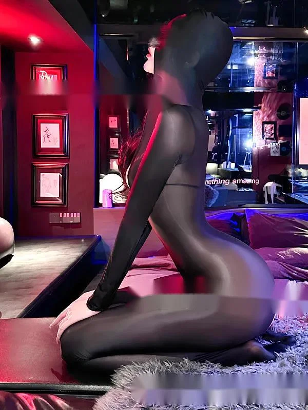 Sexy And Glossy Full Coverage Jumpsuit High Elasticity Long Sleeved Open Cut Jumpsuit Socks Women Rompers Fashion Polychrome Y43
Sexy And Glossy Full Coverage Jumpsuit High Elasticity Long Sleeved Open Cut Jumpsuit Socks Women Rompers Fashion Polychrome Y43